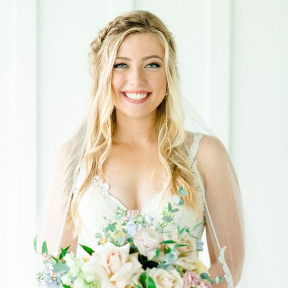 Profile Picture of Alexandra Hird (@alexandra_hird) on Poshmark