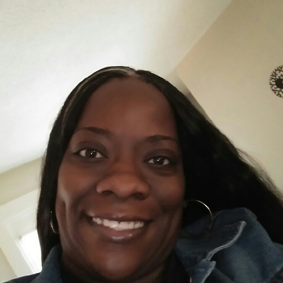 Profile Picture of Paulette Pritchett (@paulie2) on Poshmark