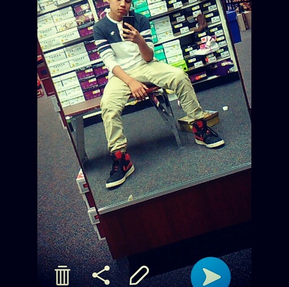 Profile Picture of Jesse Hernandez (@jesse53355) on Poshmark