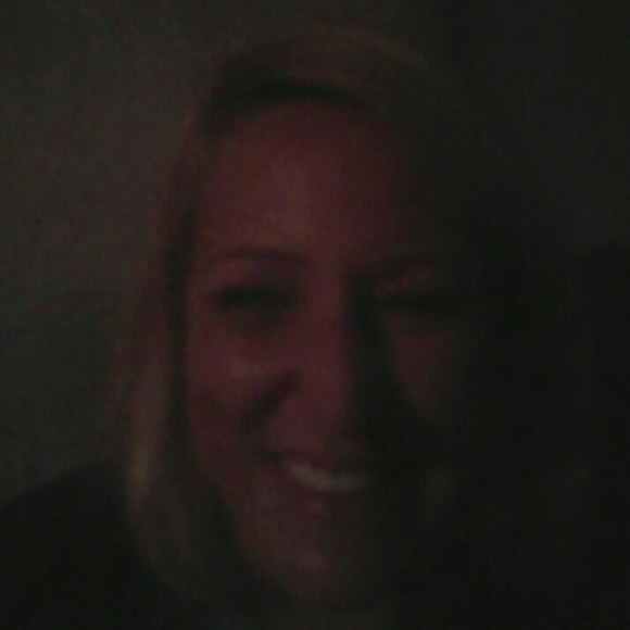 Profile Picture of Chastity Graham (@chastitygraham) on Poshmark