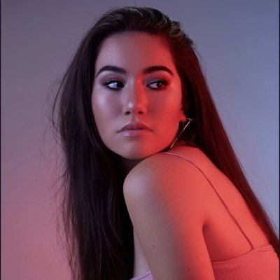 Profile Picture of Emma Kate McLain (@emmakatemclain) on Twitter