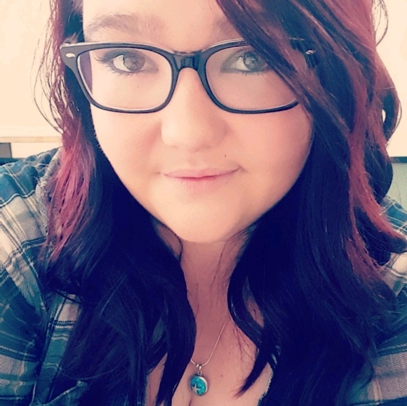 Profile Picture of Whitney Wiley (@whitneywiley176) on Poshmark