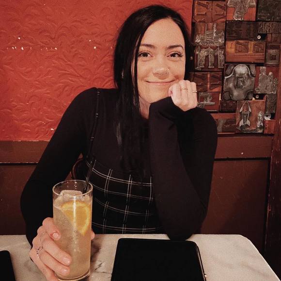 Profile Picture of Natalie Clarno (@natalieclarno) on Poshmark