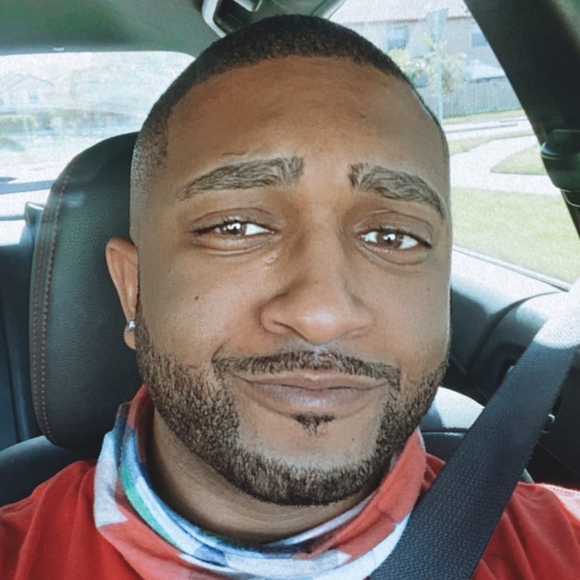 Profile Picture of Michael Ridgely (@maridgely) on Poshmark