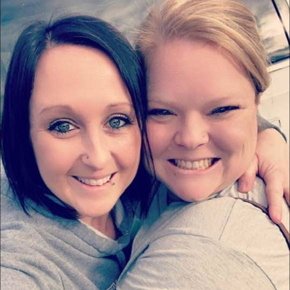 Profile Picture of Ashley Bourquein (@ashleytwitt) on Poshmark