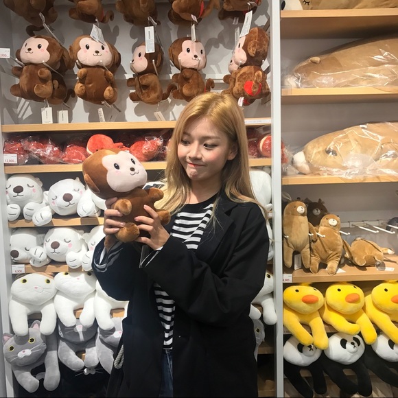 Profile Picture of Daniel Ko (@kowonjun) on Poshmark