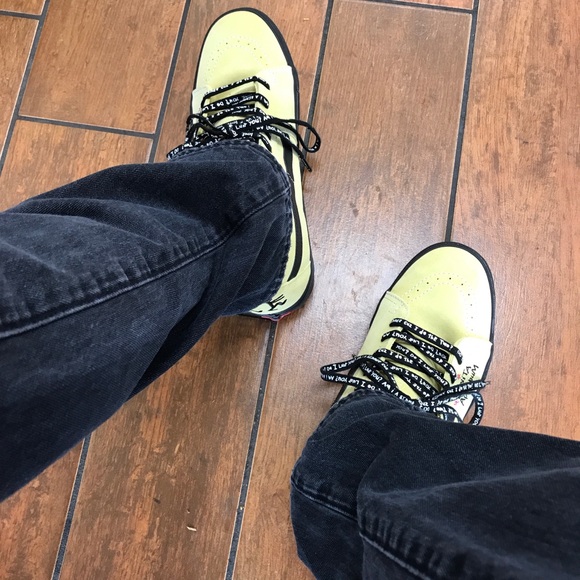 Profile Picture of Javon Gray (@jaygee89) on Poshmark