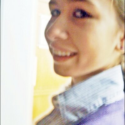 Profile Picture of Maria (@MariaThaler) on Twitter