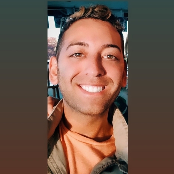 Profile Picture of Brad Rodrigues (@hollixter16) on Poshmark