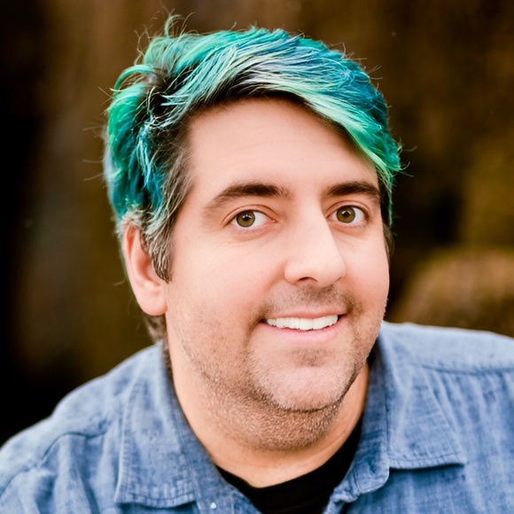 Profile Picture of Justin Matson (@mrsassy) on Poshmark