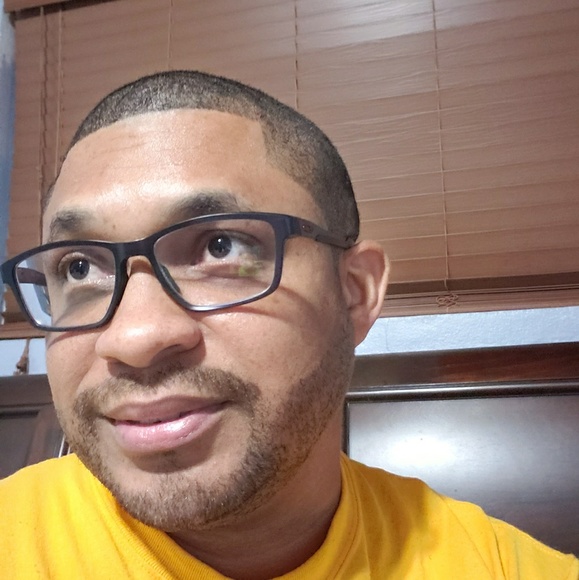 Profile Picture of Adrian Kemp (@adriankemp) on Poshmark