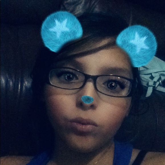 Profile Picture of Mary Stokes (@maryjanestokes) on Poshmark