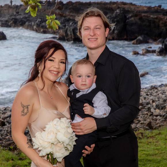 Profile Picture of Savannah Plaisted (@lovenotwarr) on Poshmark