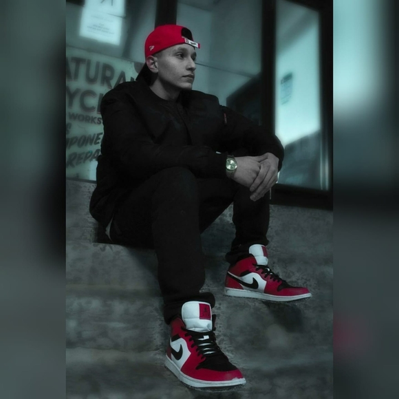 Profile Picture of Joseph Dallas (@yngtyrnt) on Poshmark