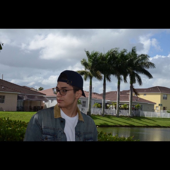 Profile Picture of Jose Zabala (@josezabala26) on Poshmark