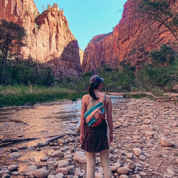 Profile Picture of Abigail Berkenbile (@aberkenbile) on Poshmark