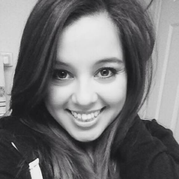 Profile Picture of Julia Adame (@juliagulia88) on Poshmark