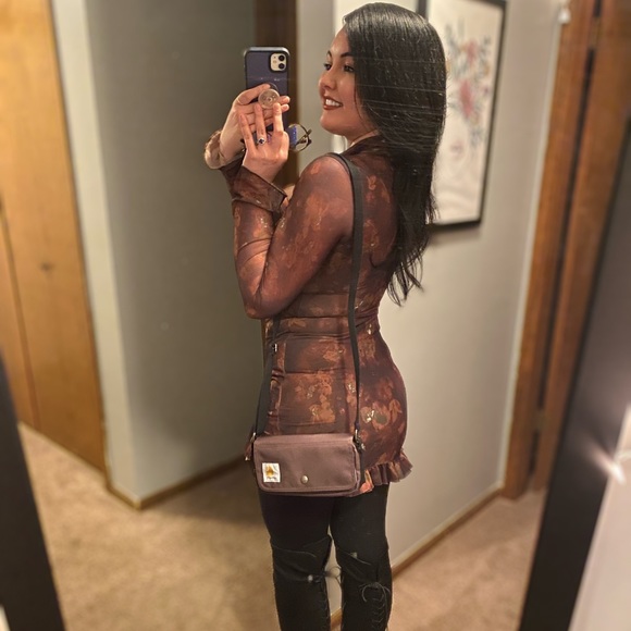 Profile Picture of Cat Holwerda (@catmaur333) on Poshmark