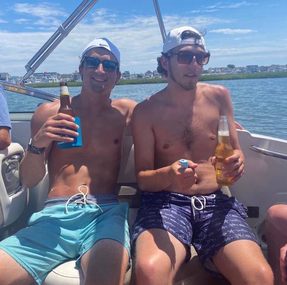 Profile Picture of Luke Bonitz (@lukebonitz) on Poshmark