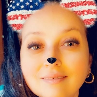 Profile Picture of Crystal Peterson (@Crystallynn312) on Twitter