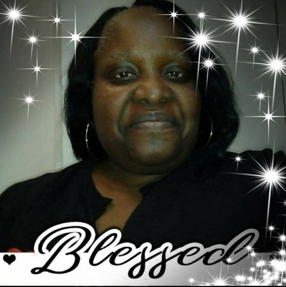 Profile Picture of Loretta Moore (@retta82003) on Poshmark
