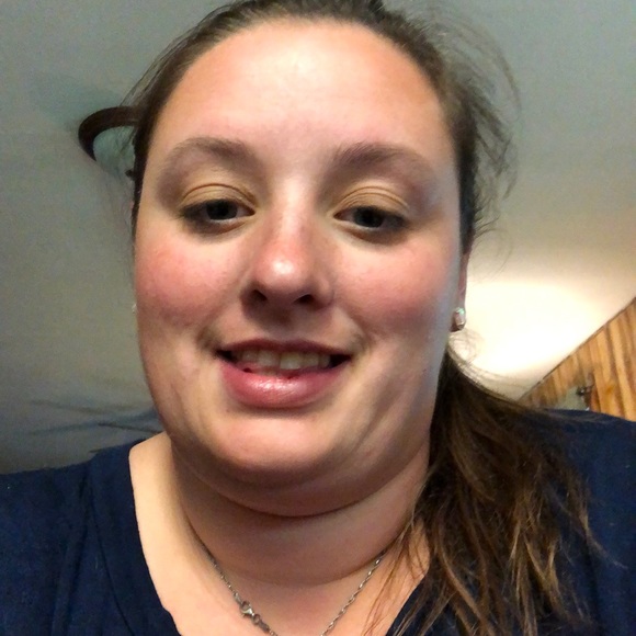 Profile Picture of Sam Bourne (@sambourne) on Poshmark