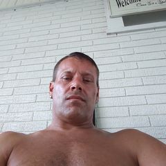 Profile Picture of tonyscales348 (@tonyscales348) on Tiktok