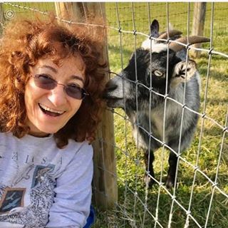Profile Picture of Theresa Morfe (@theresa.morfe) on Facebook