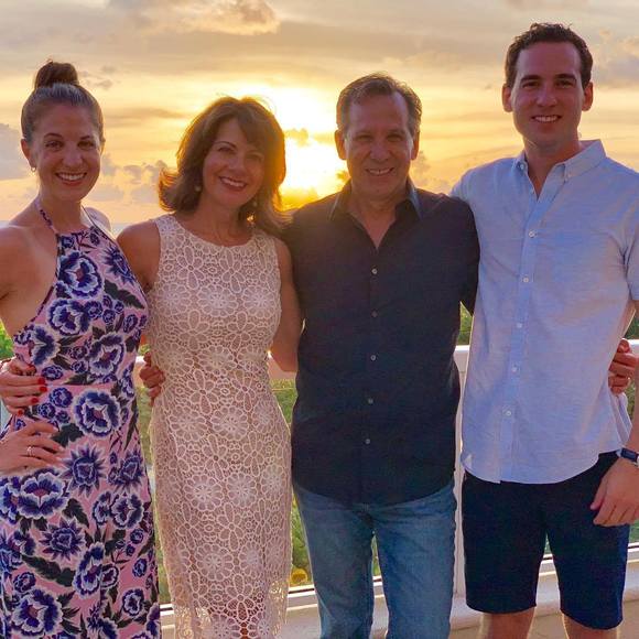 Lorraine Badessa - Poshmark Profile Picture of Lorraine Badessa (@lbadessa) on Poshmark