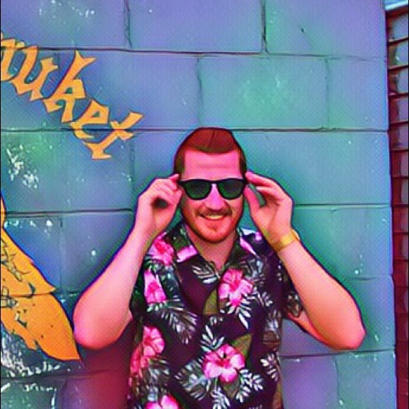 Profile Picture of Brian Troy (@btroy89) on Poshmark