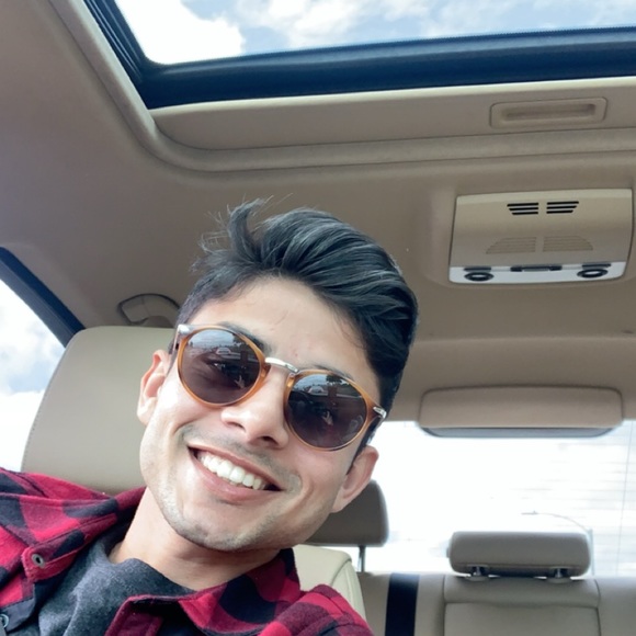 Profile Picture of Junaid Malik (@dailyswag) on Poshmark