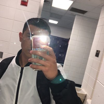 Profile Picture of Lorenzo Davila (@LorenzoDavila11) on Twitter