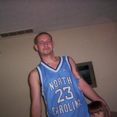 Profile Picture of James Asbury (@james614) on Twitter