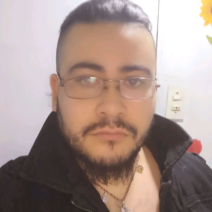 Profile Picture of Robert Neira (@robertneira3) on Tiktok
