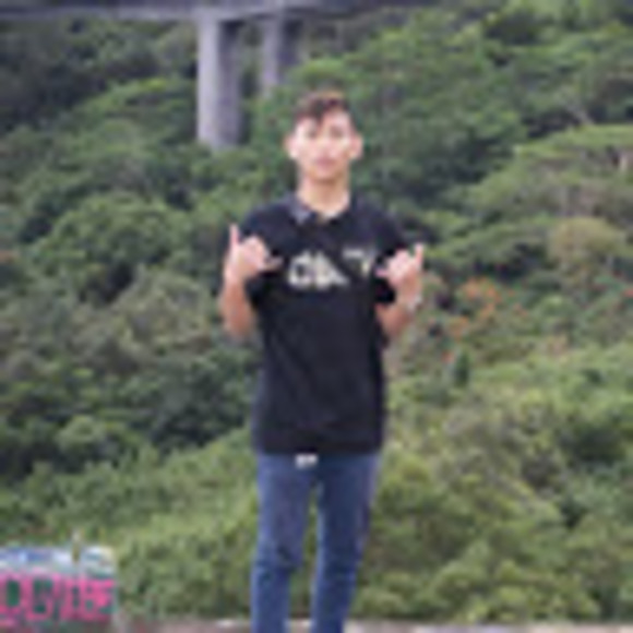 Profile Picture of Quinn Kobatake (@quinnik) on Poshmark