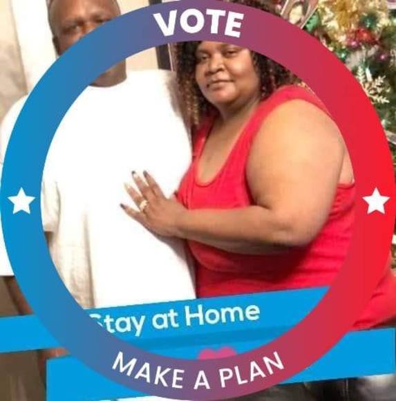 Profile Picture of Eva Holmes (@mslandyholmrs) on Poshmark