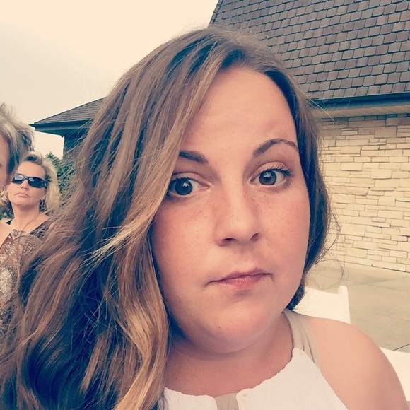 Profile Picture of Erica Reed (@ereed86) on Poshmark