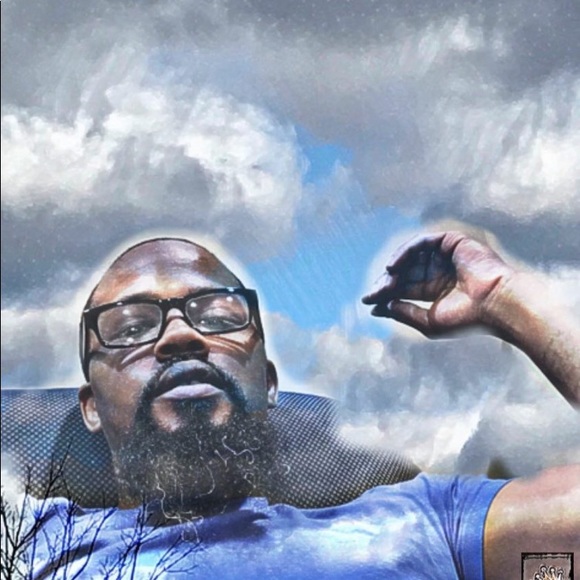 Profile Picture of Fernnell Harrison (@yappoe) on Poshmark