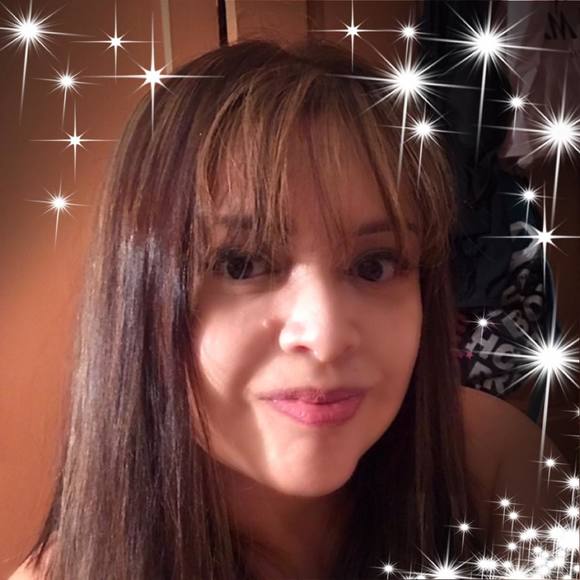Claudia Soto villanes - Poshmark Profile Picture of Claudia Soto villanes (@claudiasusse) on Poshmark