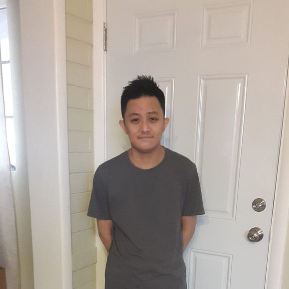 Profile Picture of Alan Huynh (@r3dman316) on Poshmark