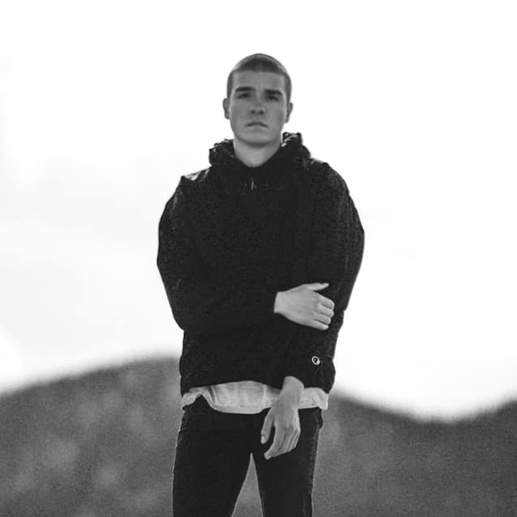 Profile Picture of Brandon Swenson (@brandonswenson) on Poshmark