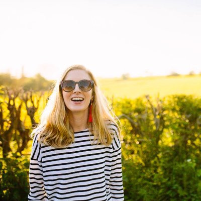 Profile Picture of Anna Rose Heaton (@AnnaRoseHeaton) on Twitter
