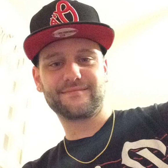 Profile Picture of Tyler Roesemann (@ty_flyguy25) on Poshmark