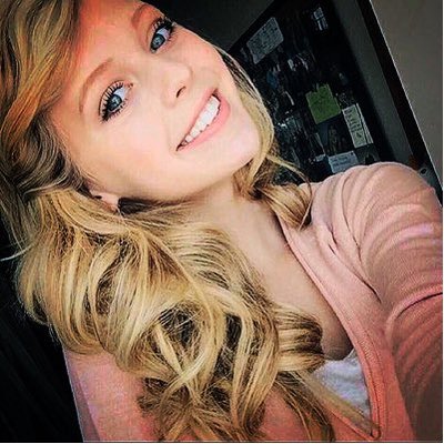 Profile Picture of Loren Beech Fan (@peyton__lilly) on Twitter