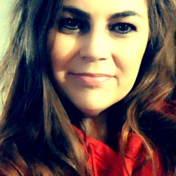 Profile Picture of Amy Gemuenden (@yoshi53) on Poshmark