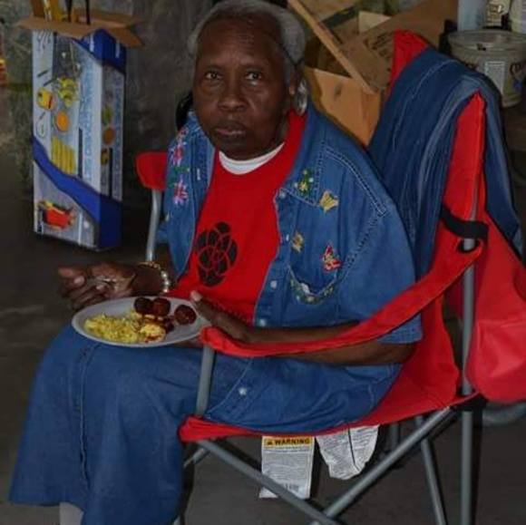 Profile Picture of Kenna Wayman (@sixdayz1985) on Poshmark