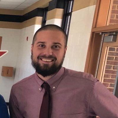 Profile Picture of Eli Miles (@EliMiles18) on Twitter