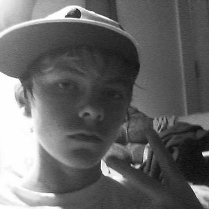 Profile Picture of Ben Chilcoat (@i_love_molly_x3) on Myspace