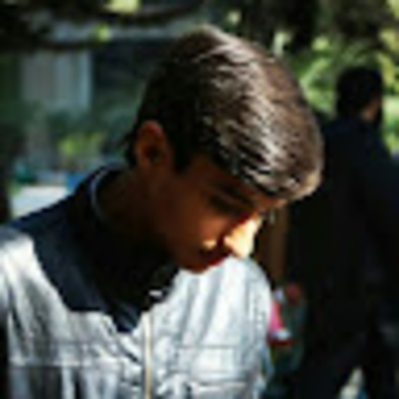 Profile Picture of Faraz Ahmed (@frazahmed4291) on Poshmark