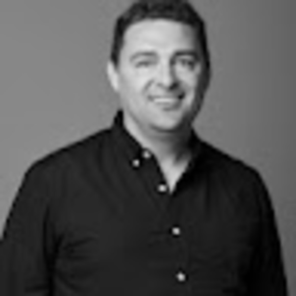 Profile Picture of Eric Carl (@ericcarl) on Poshmark